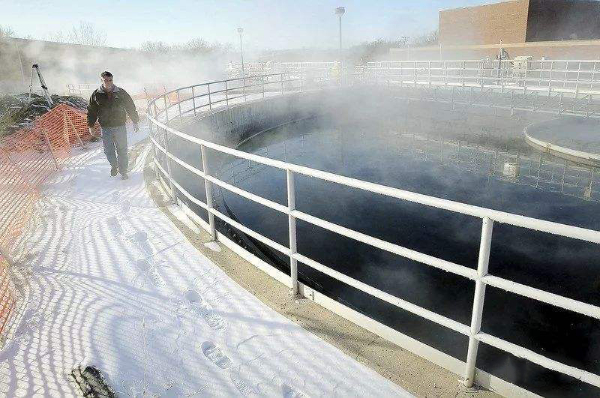 聚合硫酸鐵廢水處理時凈水作用跟溫度的關(guān)系低溫高溫一樣么。